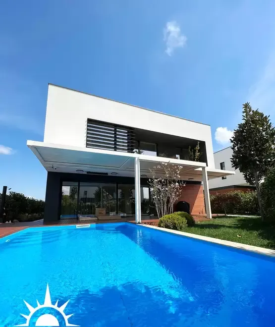 Pergole Retractabile pentru Terase