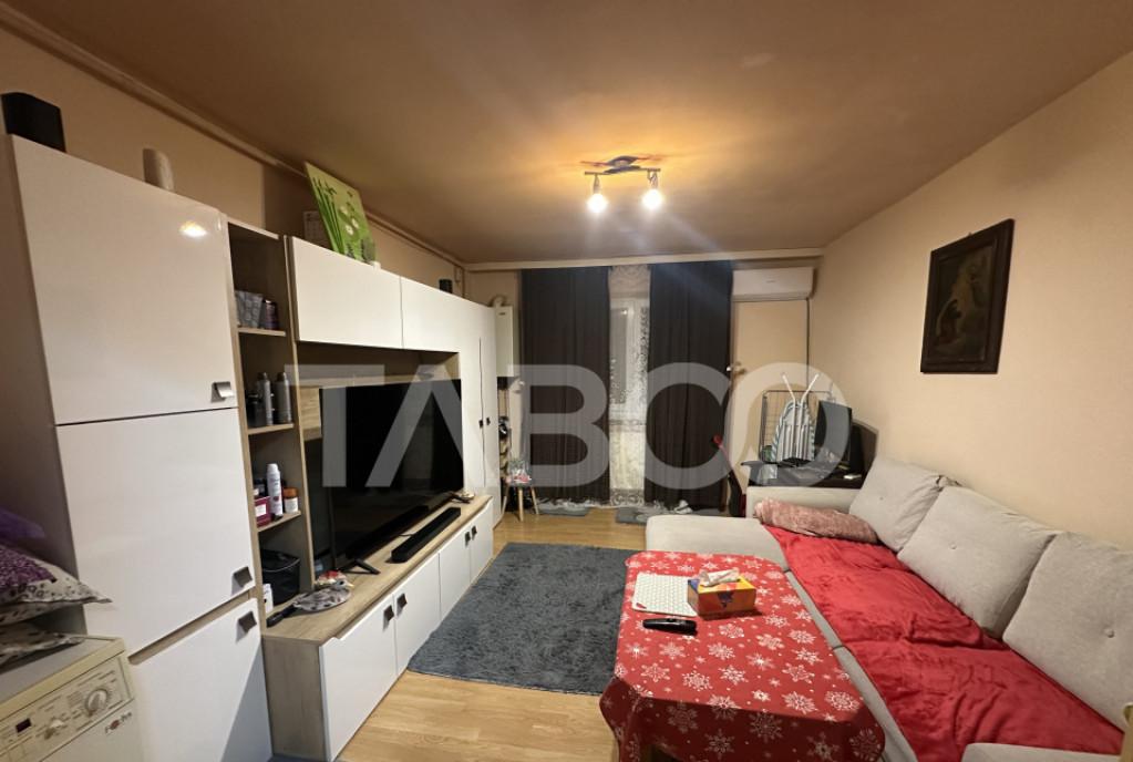 Garsoniera mobilata si utilata la etaj 2 zona Broscarie Sibi