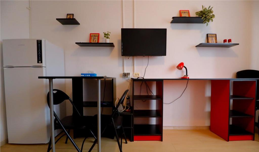 Tur 3D Mica rezidenta luminoasa mobilata accesorizata loc