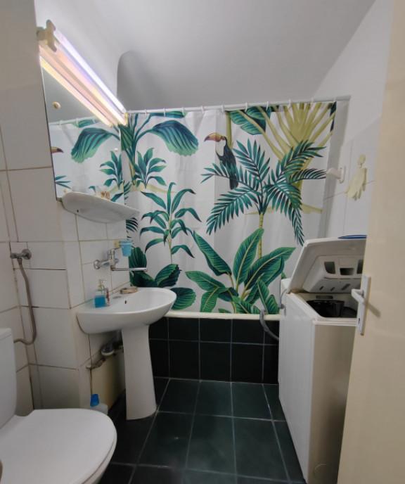 Apartament 2 camere etaj 3/4 zona Republicii Ploiesti