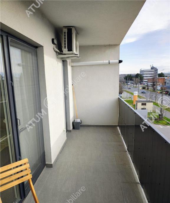 Apartament o camera balcon si loc parcare etaj 2 zona Brosca