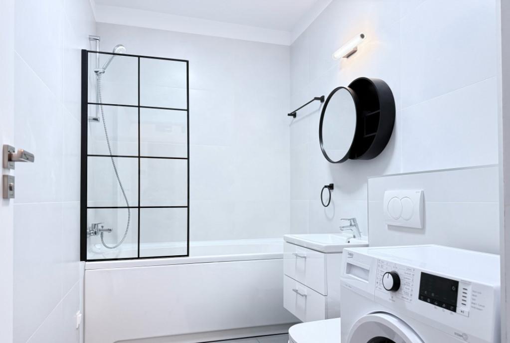 Prima inchiriere Apartament lux totul nou 2 camere ansamb