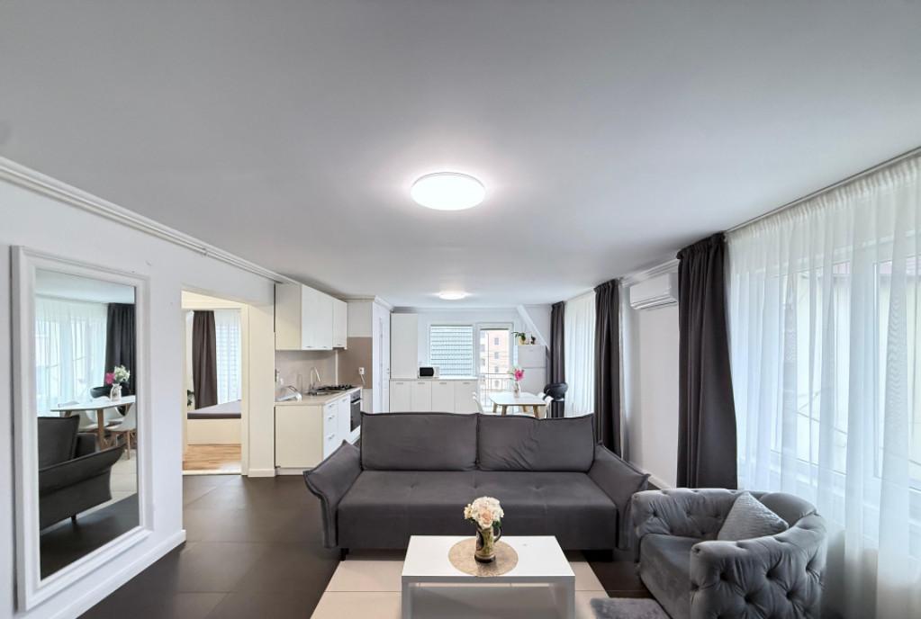 Prima inchiriere Apartament lux totul nou 2 camere ansamb