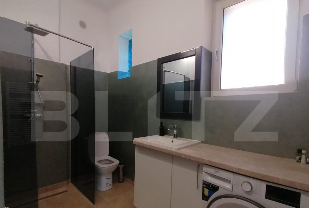 Apartament 3 camere semidecomandat Centru
