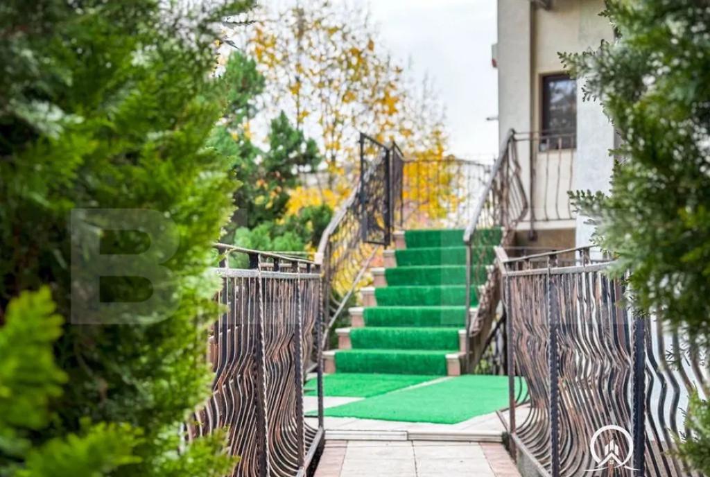 Apartament deosebit pe 2 niveluri 3 dormitoare parcare zo