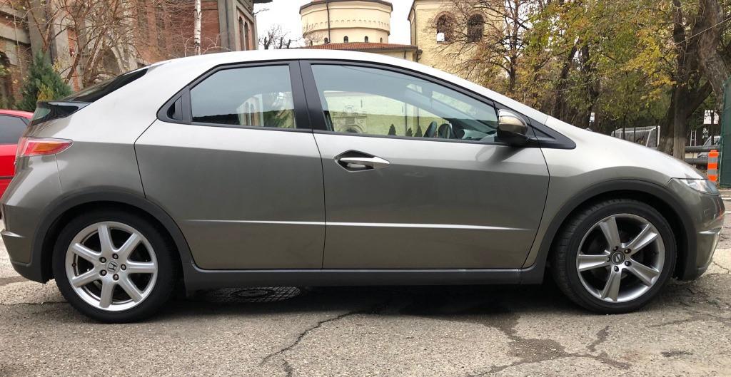 Honda Civic 2008 1 8 4 750 eur