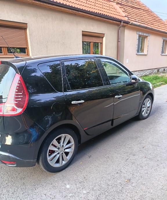 Scenic 3 1600 dci 3 500 eur