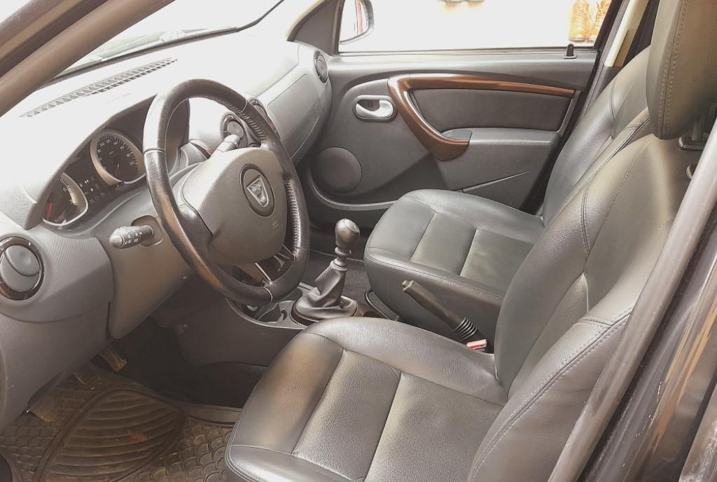 Dacia Duster Prestige 4x4 7 250 eur