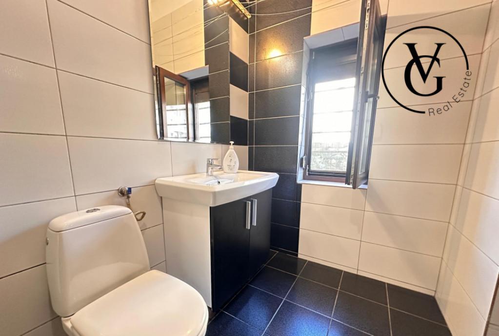 Apartament 2 camere Mamaia Central pretabil investitie