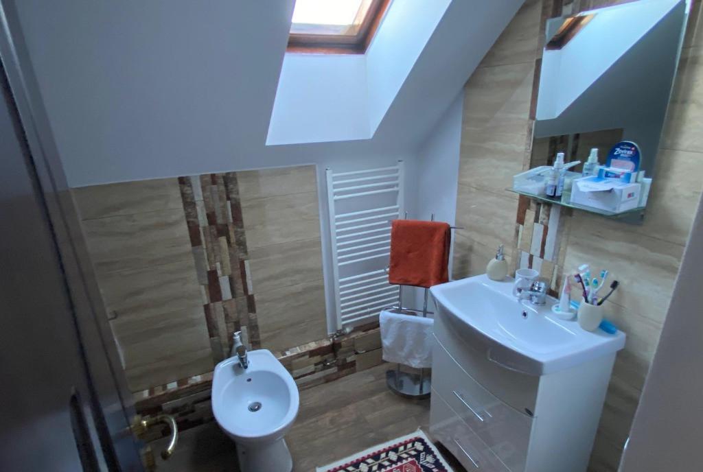 Casa ideala pentru familie cu copii si/sau antreprenori Gherla Cluj