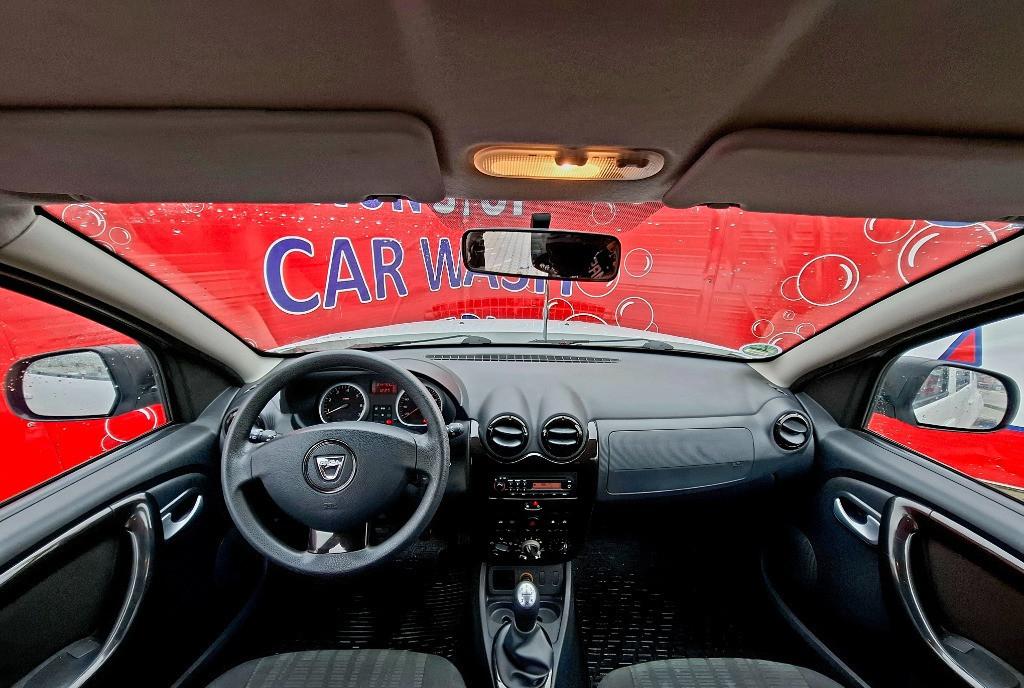 Dacia Duster 1 6 - RATE 4 990 eur