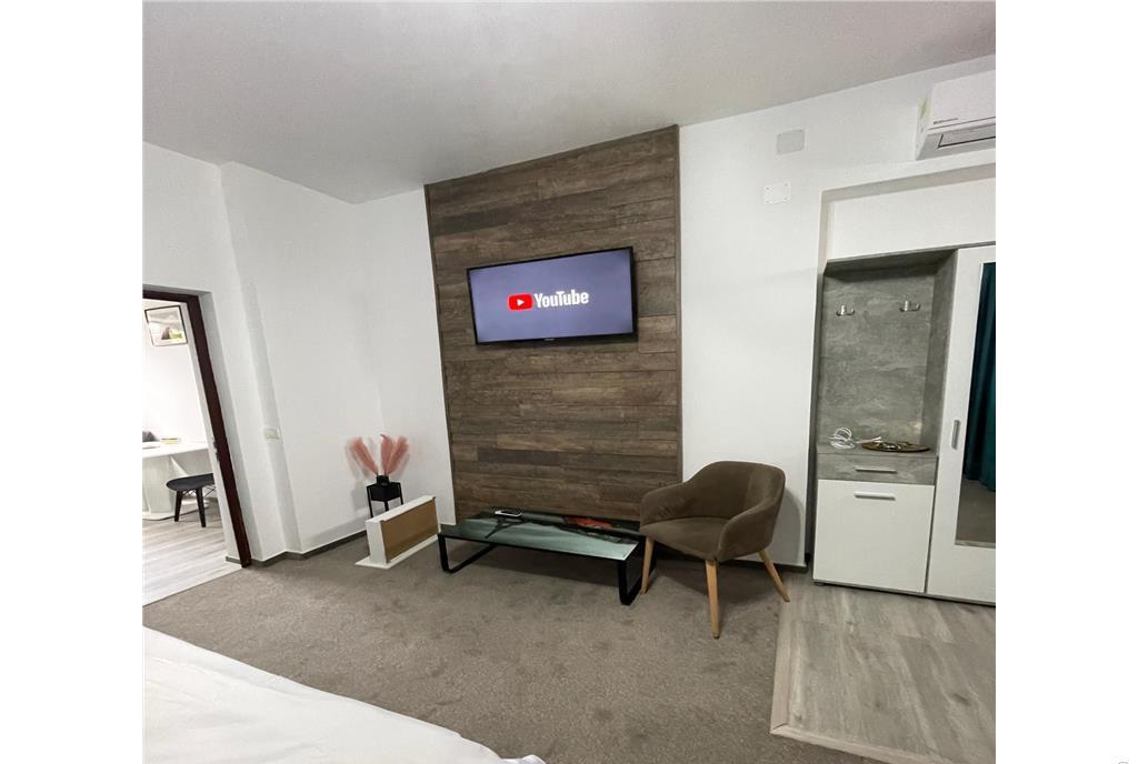 Garsoniera mobilata si utilata loc de parcare zona Brailei