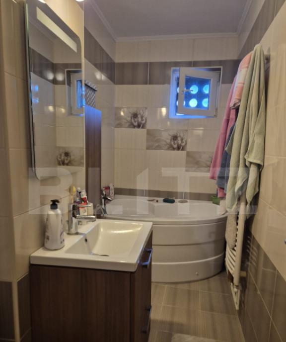 Apartament 4 camere 85 mp zona 7 Noiembrie