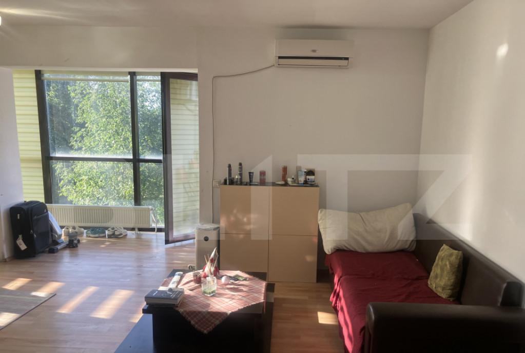 Apartament cu 1 camera 43 mp 3mp balcon etaj intermediar