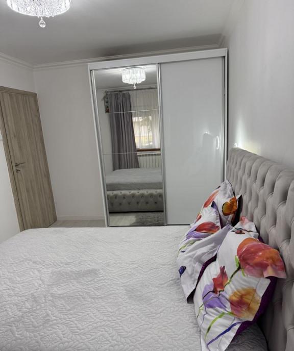 Apartament 2 camere bloc vila Piata Astra