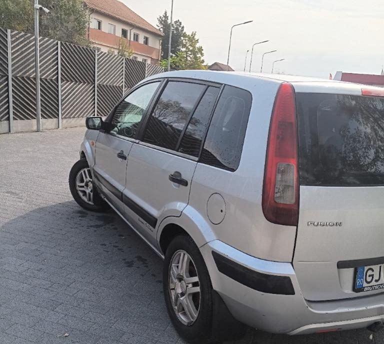 Ford Fusion 1 4 AN 2006 1 500 eur