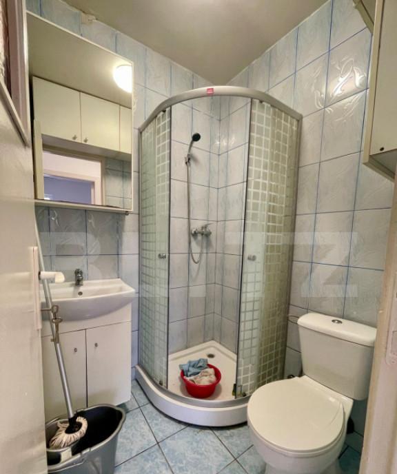 Vand garsoniera aproape de Spitalul Judetean si umf