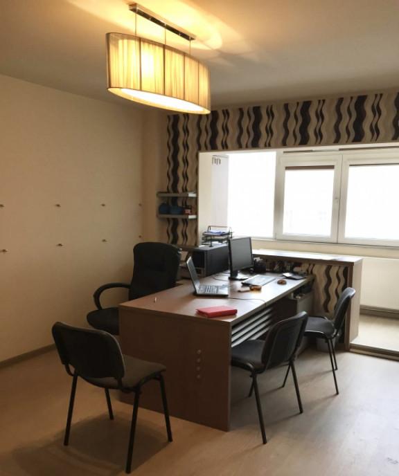 Spatiu in Dorobanti Yield 7 5 Stradal Expun