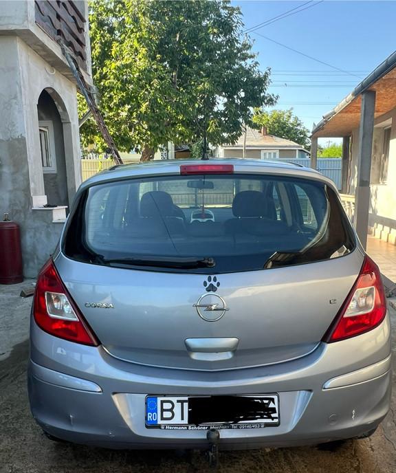 Opel corsa D benzina 1 100 lei