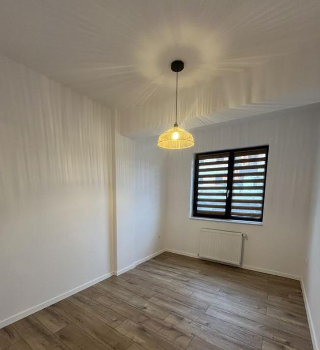 Apartament 2 camere zona 13 septembrie