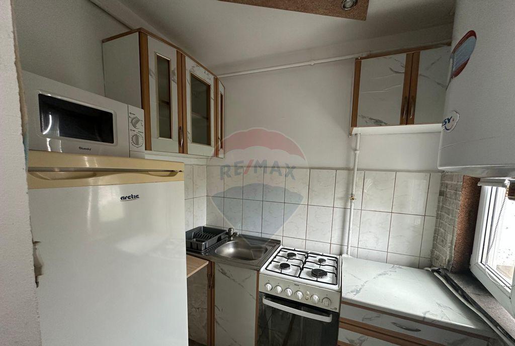 De vanzare garsoniera / investitie