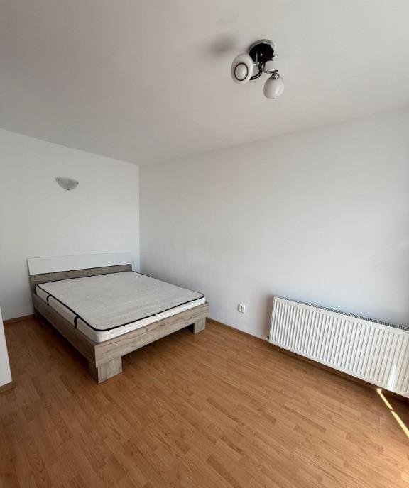 Apartament 1 camera decomandat zona Cetatii