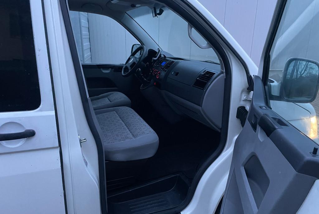 VW Transporter T5 Motor 1 9 TDi 4 950 eur