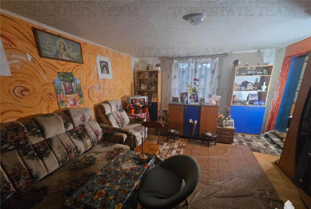 Casa caramida si curte de 350mp in Rahova