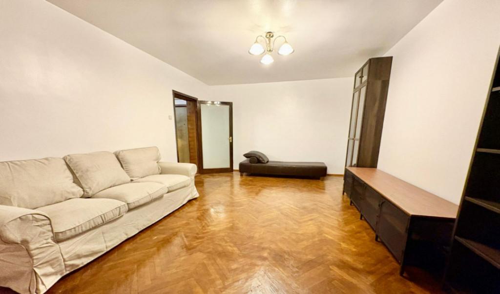 Unirii Negru Voda apartament 2 camere spatios 70 mp
