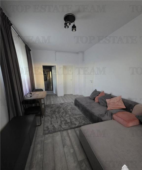 Apartament 3 camere cu boxa si loc de parcare mobilat si ut