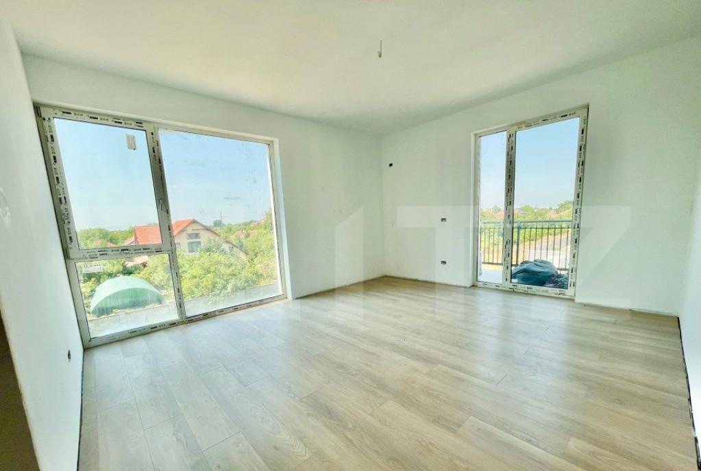 Apartament cu 4 camere 80 mp utili Zona Lipovei