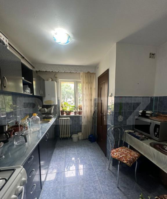 Apartament 4 camere decomandate parcare 90 mp zona Gradin