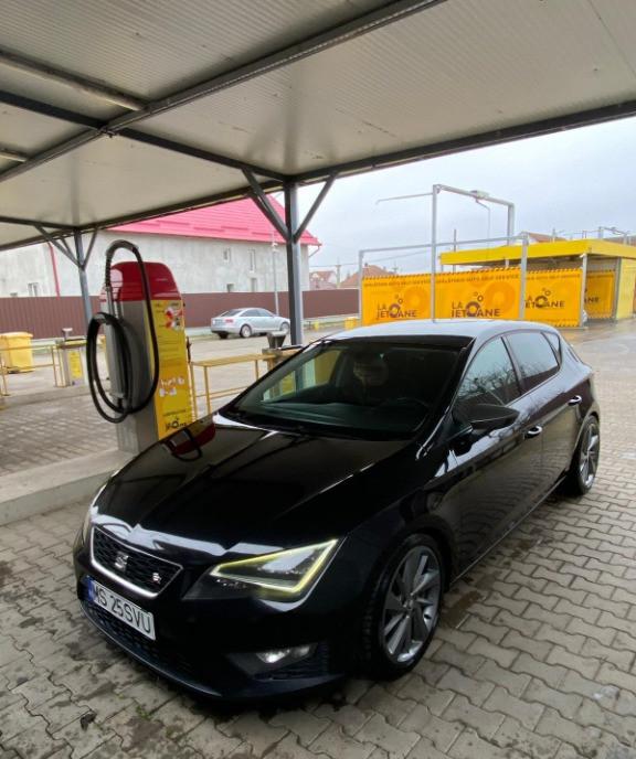Seat Leon 5F1 2 0 TDI Masina Personala 8 299 eur