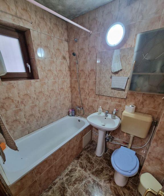 Gara mangaliei apartament 2 camere decomandat 52 mp