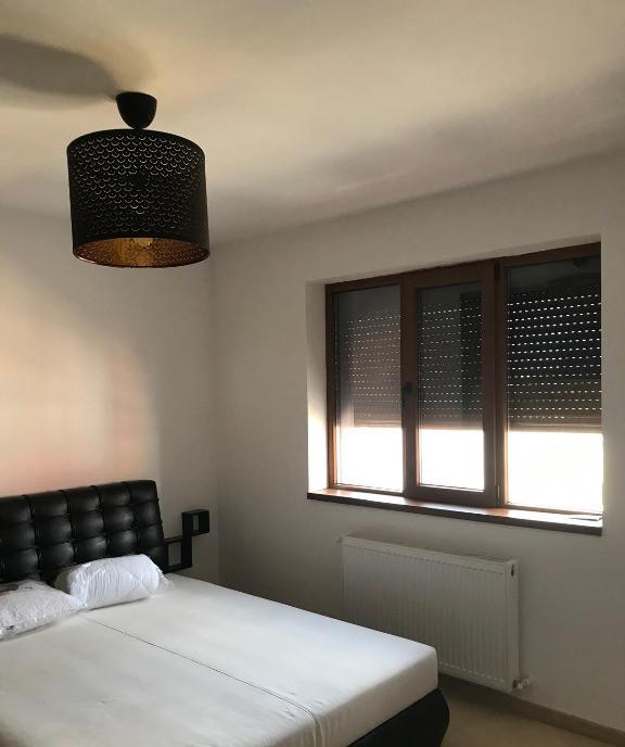 Inchiriez apartament 3 camere in apropiere de metrou Dimitrie Leonida