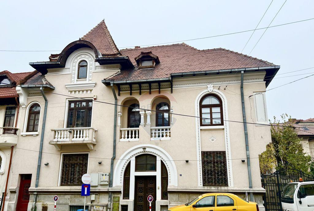 Vila interbelica cu personalitate