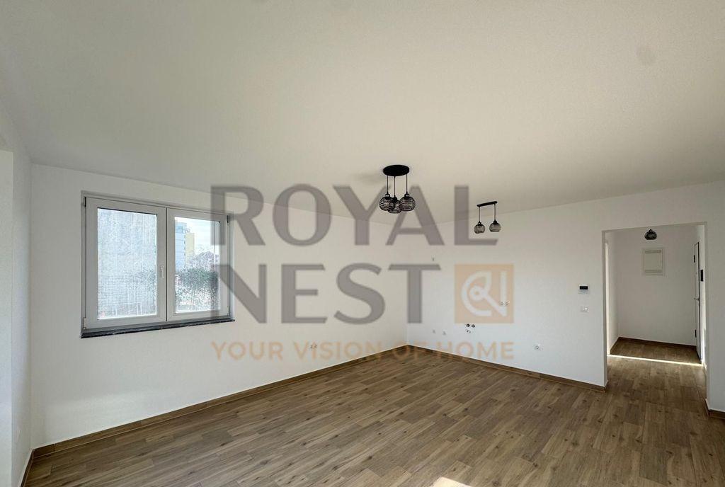 Garsoniera insorita in zona Tractorul bloc nou 2025