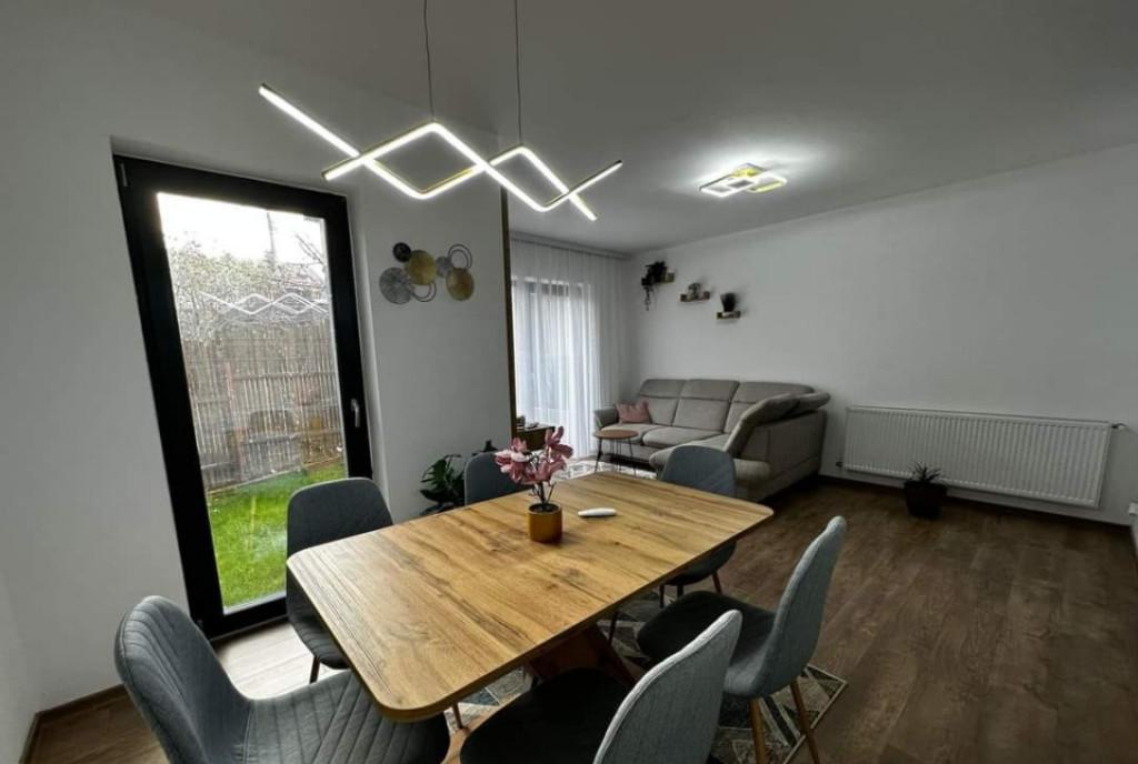 Casa cu 4 camere de vanzare Trivale Campilui mobilata s