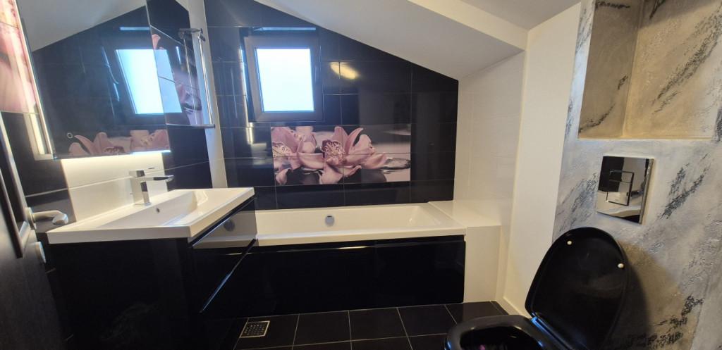 Vila deosebita in Balotesti - liniste natura si co