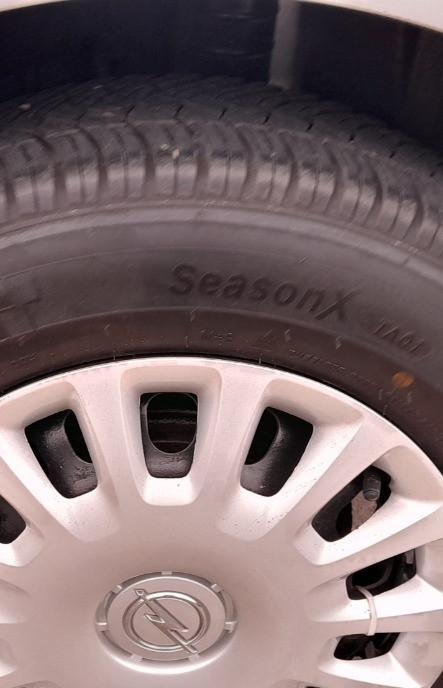 Opel Corsa Icirc nmatriculata Distributie schimbata recent Cauciucuri noi 3 000 eur