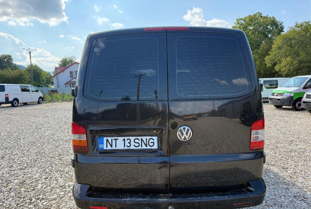 Vw Transporter T5 5 locuri 170 cp piele inmatriculat RO 6 400 eur