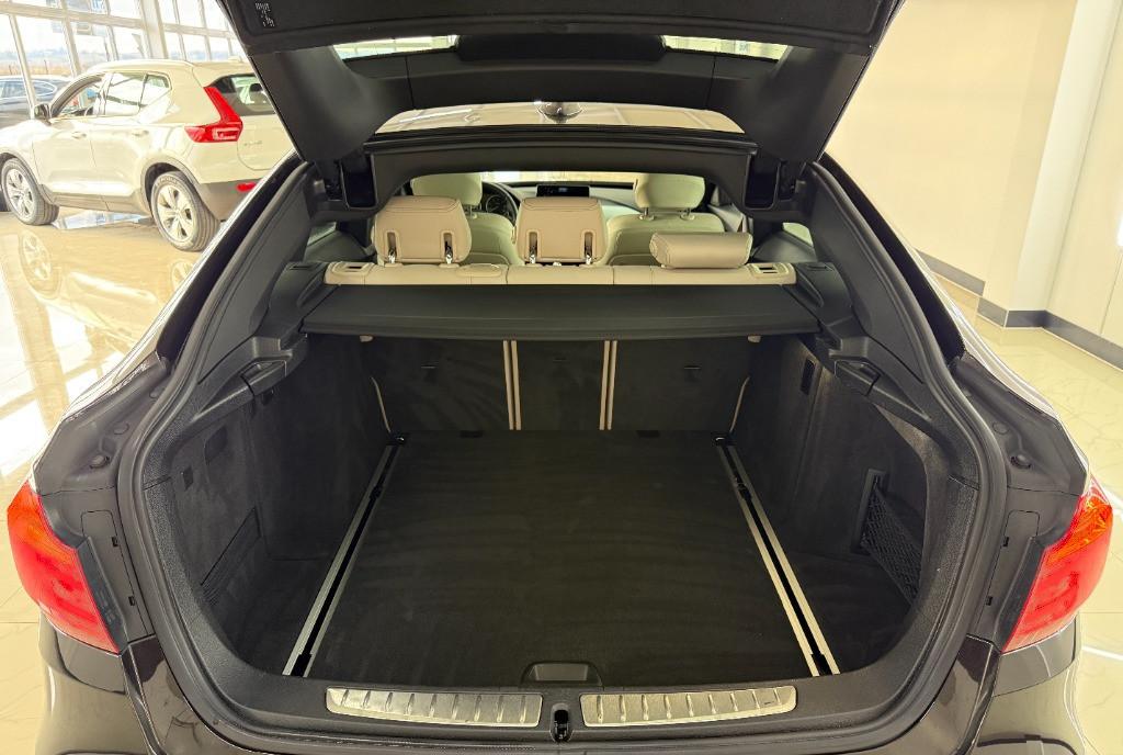 BMW Seria 3 GT 320d xDrive 13 950 eur