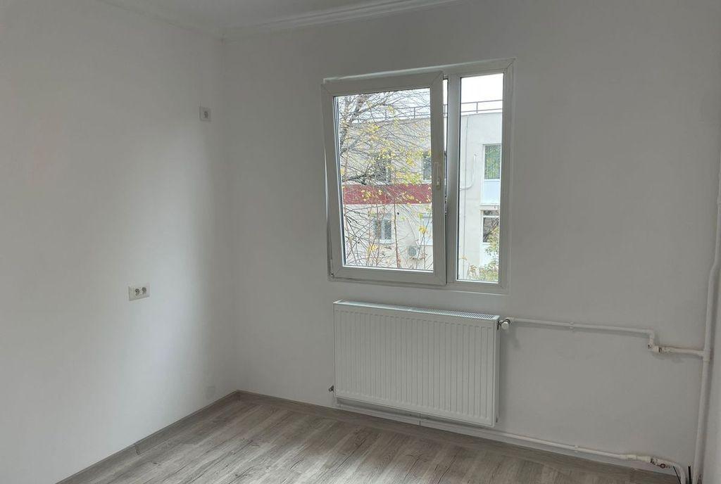 Apartament 3 camere 72mp renovat metrou Aparatorii Patriei