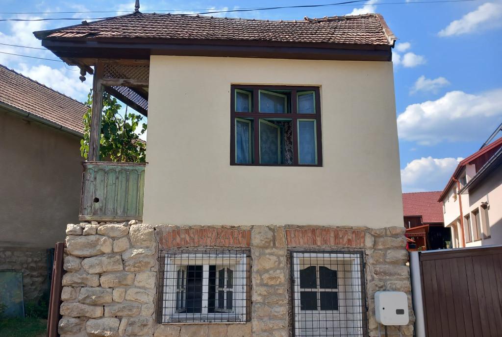 Casa de vanzare in centrul satului european Sancraiu jud Cluj