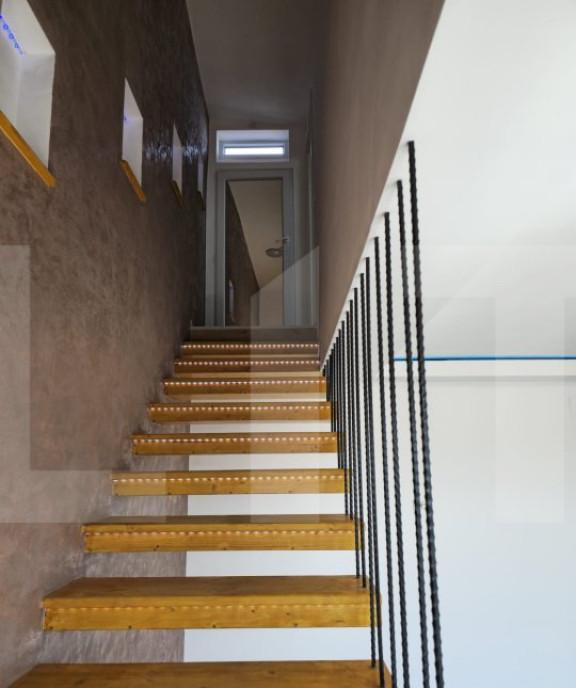 Apartament de vanzare cu 2 camere 56 47 mp zona Tractorul