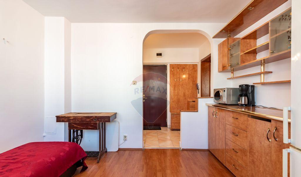 Apartament 3 camere de vanzare in zona Iancului/Ferdinand