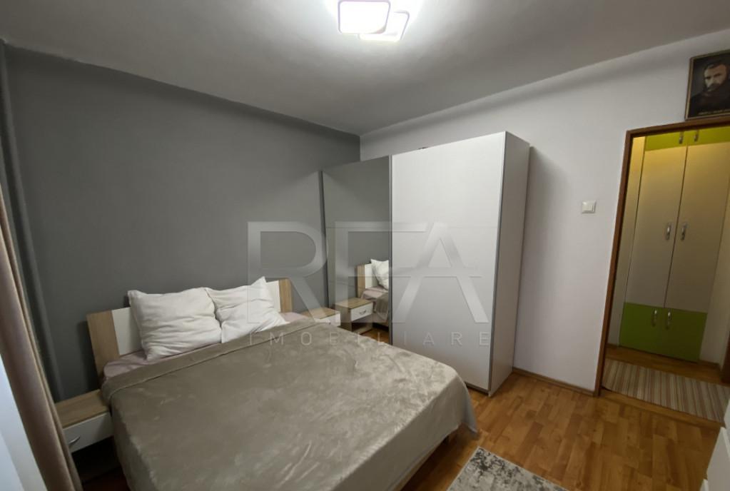 2 camere Semidecomandat Strada Barca