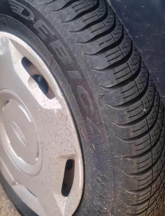 Ford Fiesta 2005 1 250 eur