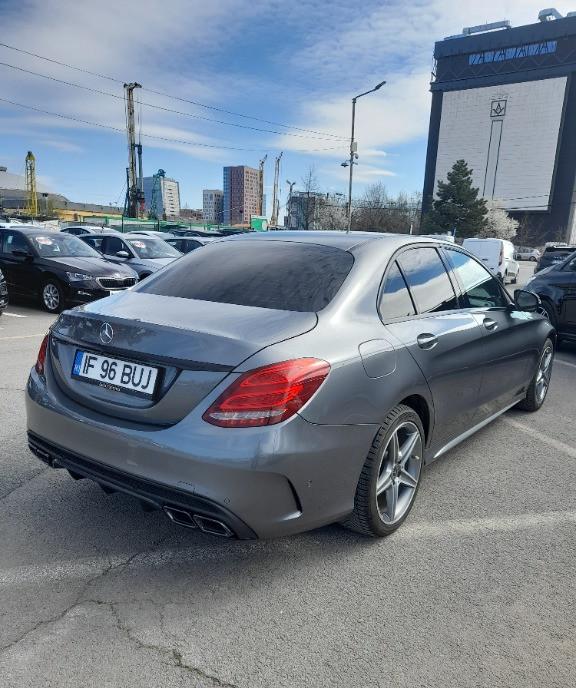 Mercedes c 180d AMG 19 500 eur