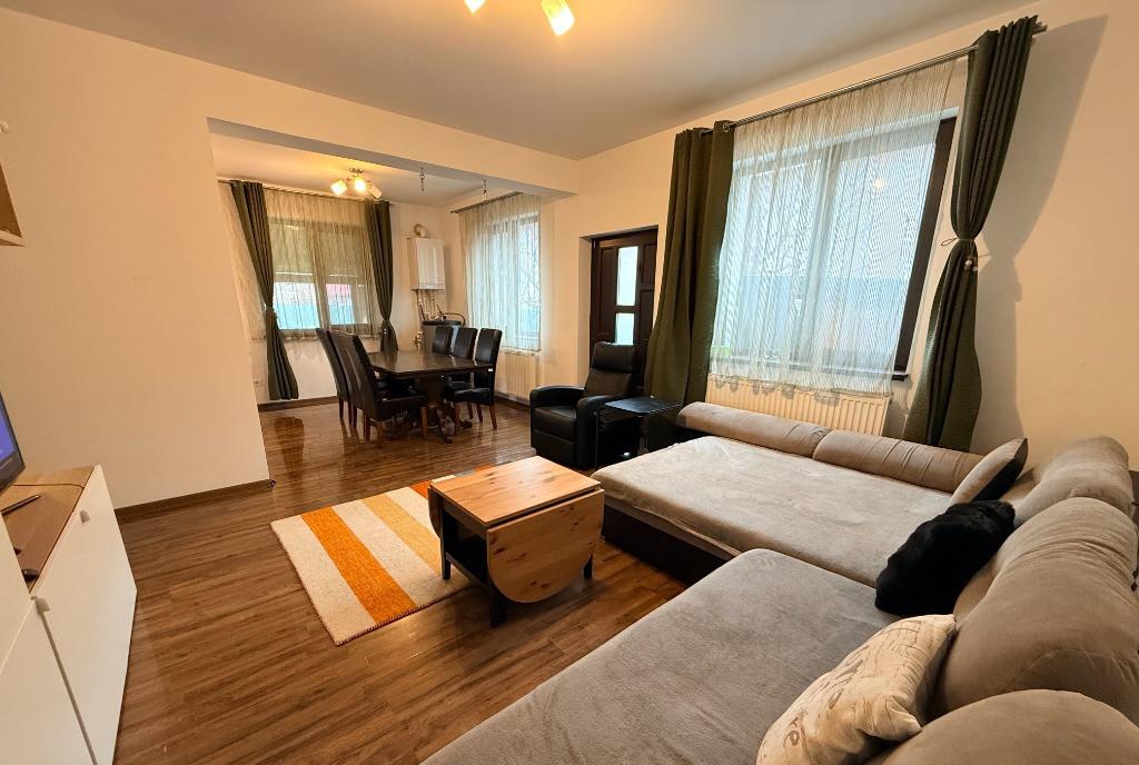 Duplex 100mp pozitionat central Sanpetru curte proprie proprietar